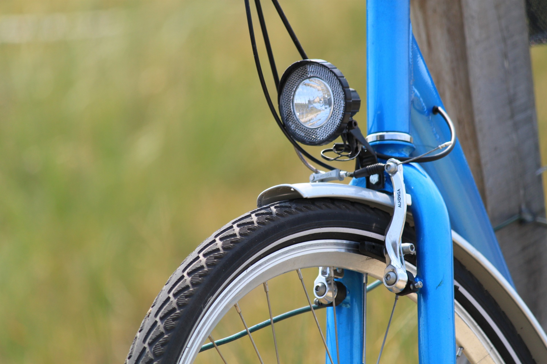 Oświetlenie rowerowe – co wybrać?