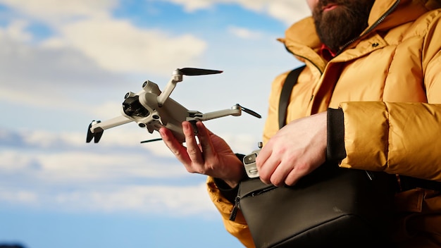 Technologiczne innowacje w świecie dronów: nowe możliwości dla twórców filmowych i amatorów fotografii powietrznej